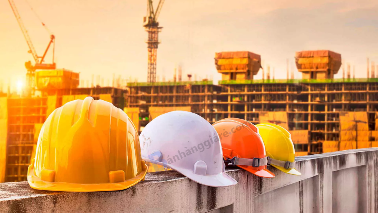 Kinh nghiệm chọn nón bảo hộ lao động hiệu quả và an toàn cho công nhân